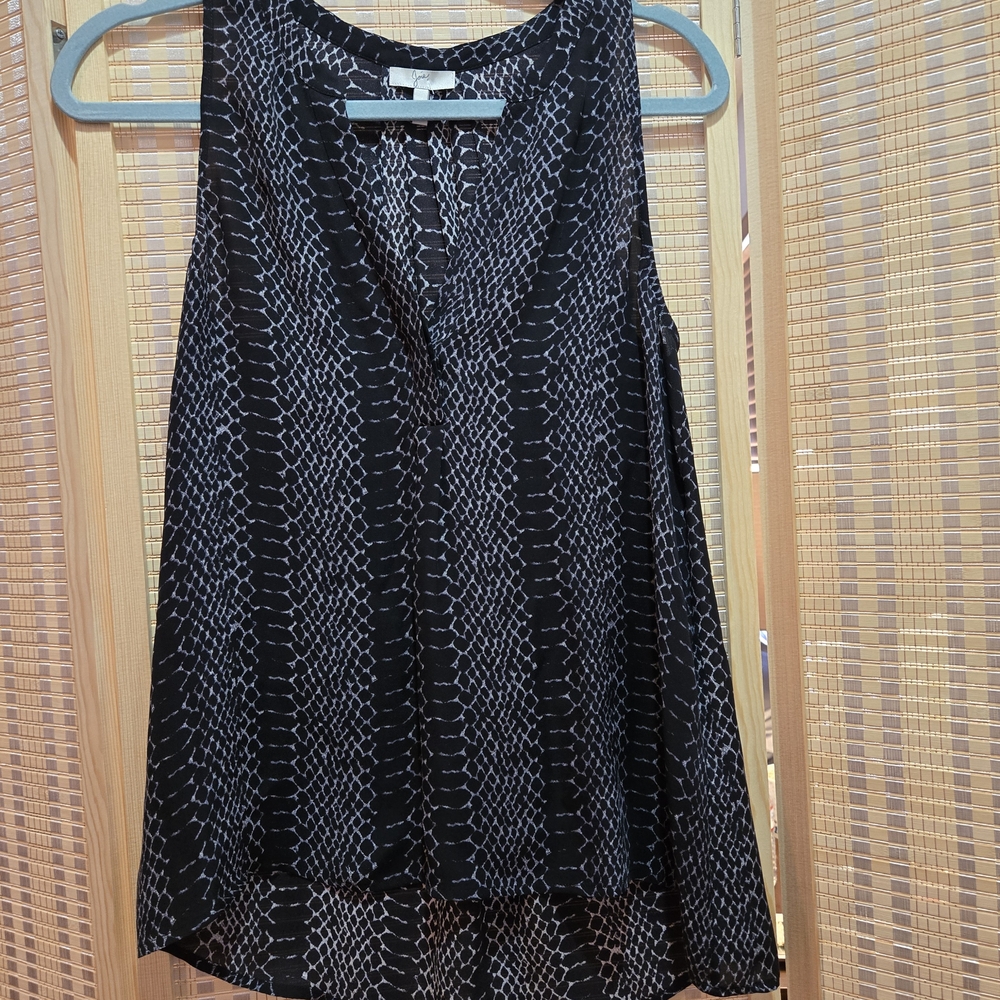 Joie Elegant Black and White Women's Top